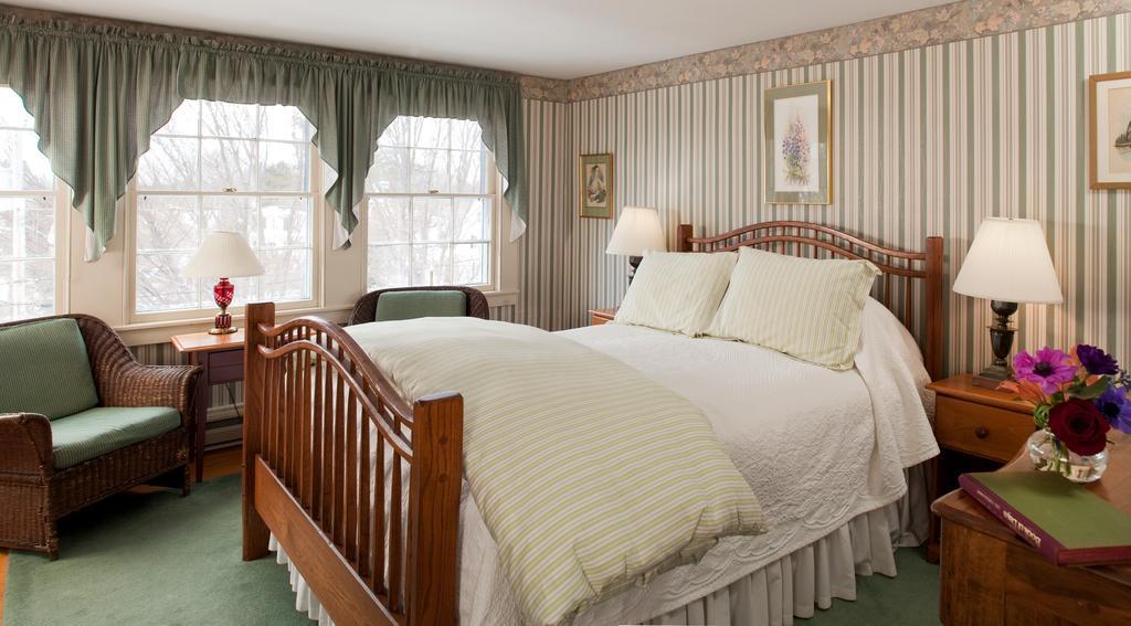 Captain Jefferds Inn Kennebunkport Room photo